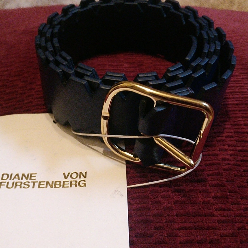 Diane Von Furstenberg Scalloped Belt Single Notch